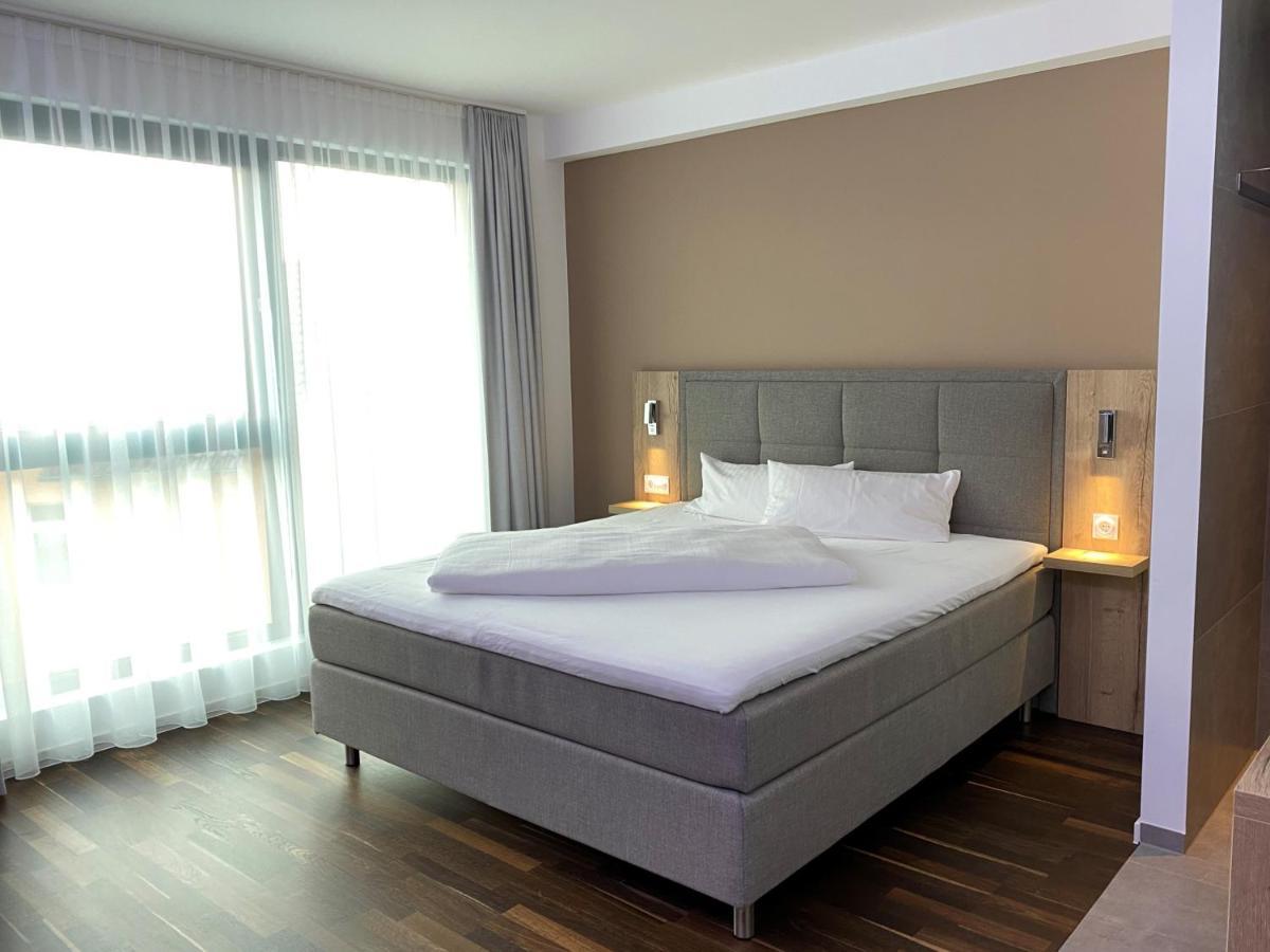 Hotel B4 Limburg an der Lahn Pokoj fotografie